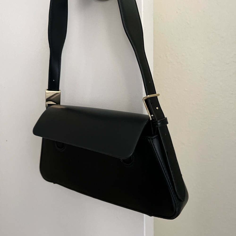 Zara Black Leather shoulder bag